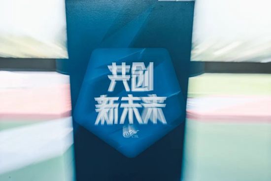 那个漂亮女人